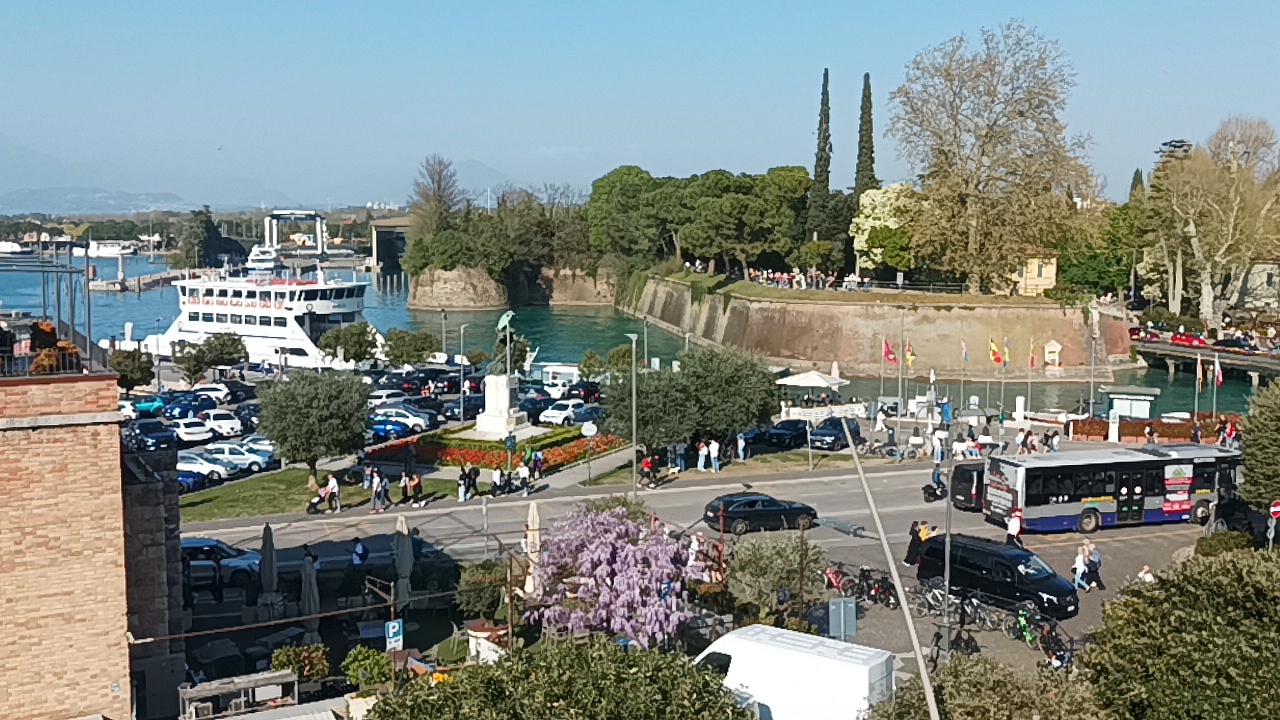 lago-di-garda-pasquertta-2026-porto-imbarco-battelli-peschiera-del-garda