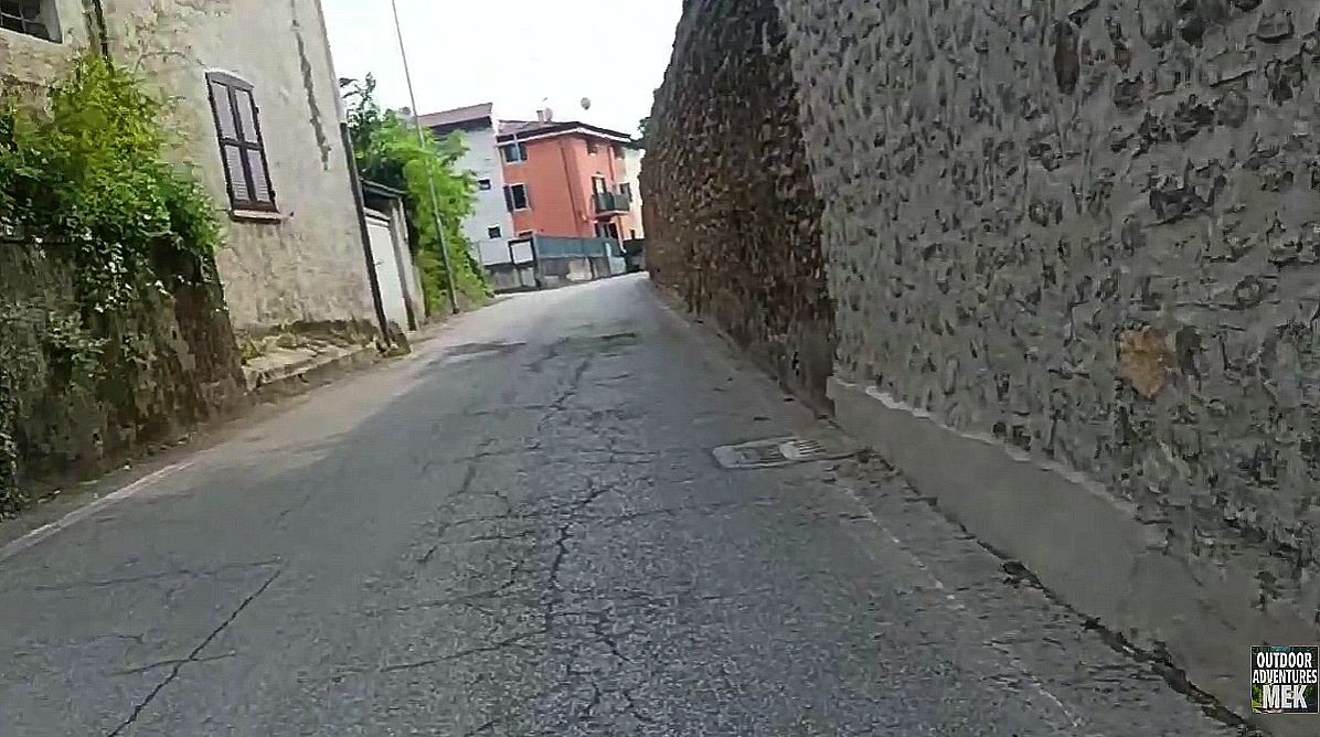 Una medio impegnativa salita a Cavalcaselle per arrivare al colle San Lorenzo